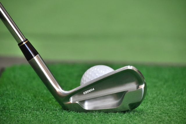 ゴルフアイアンクラブのアップ