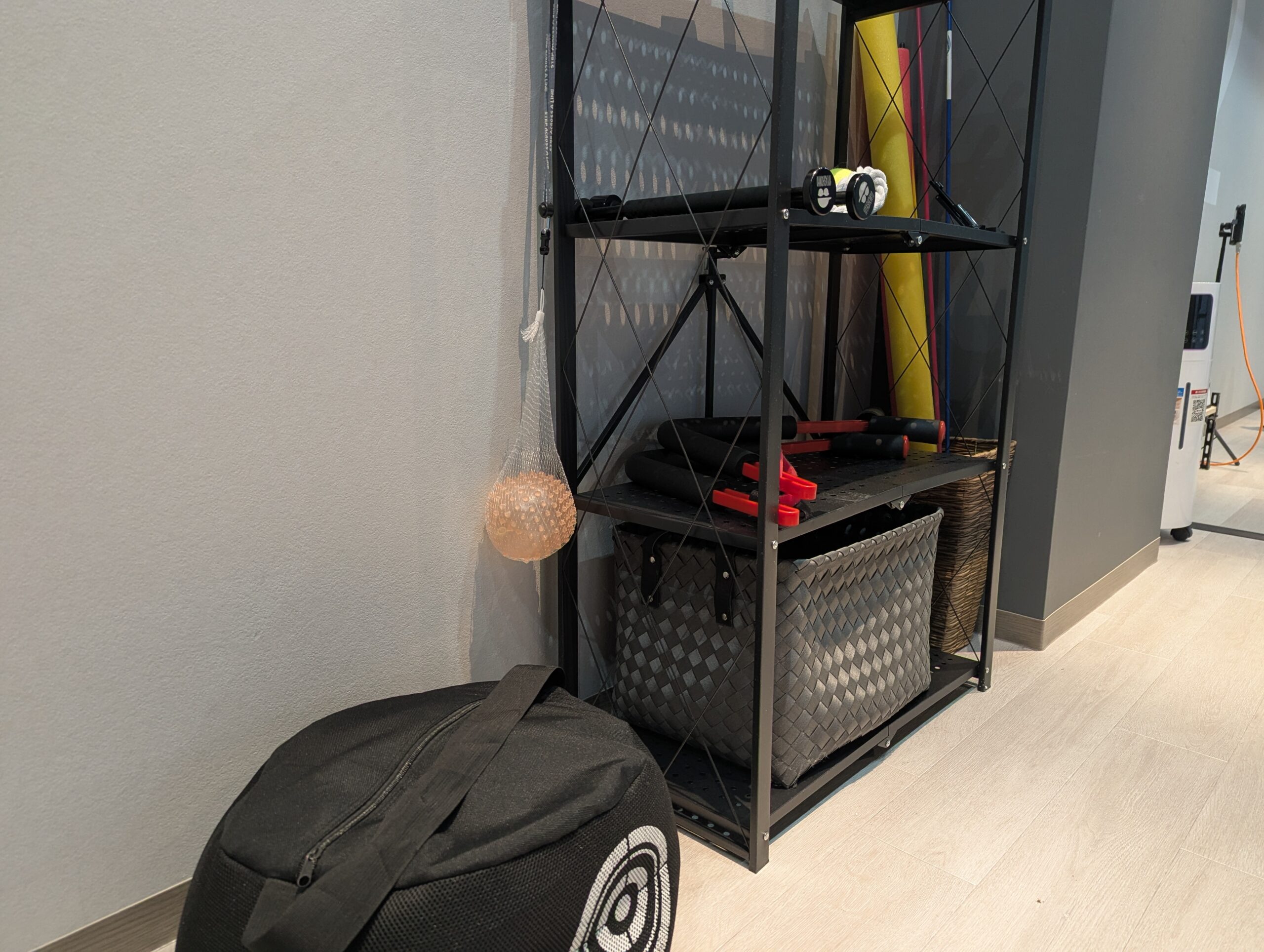 さまざまなゴルフ練習器具